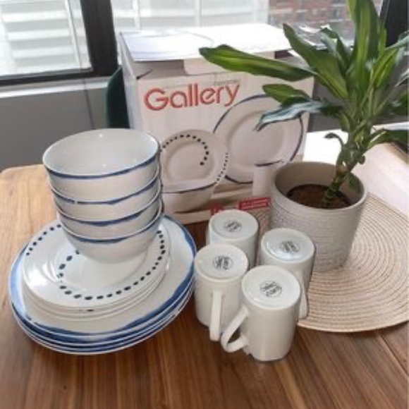 Dish Set (16-piece) - Picture 3 of 4